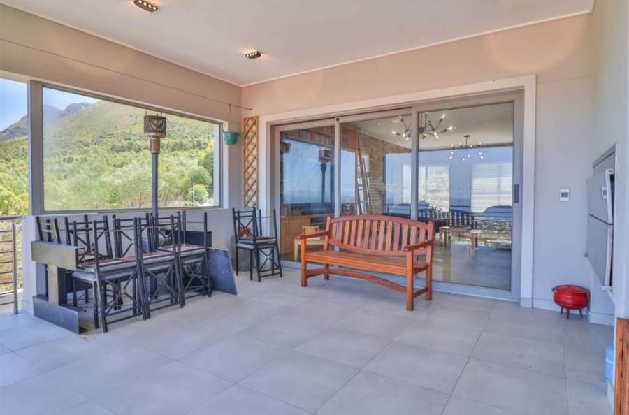 4 Bedroom Property for Sale in Berghof Western Cape